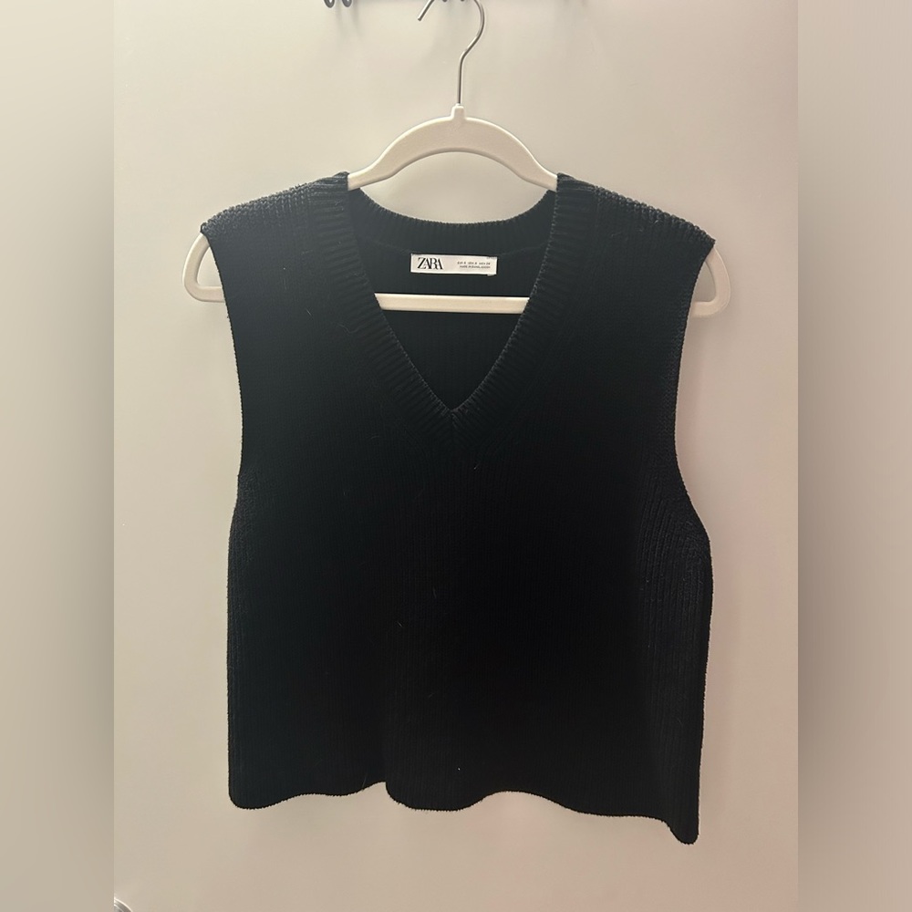Zara Black Sweater Vest